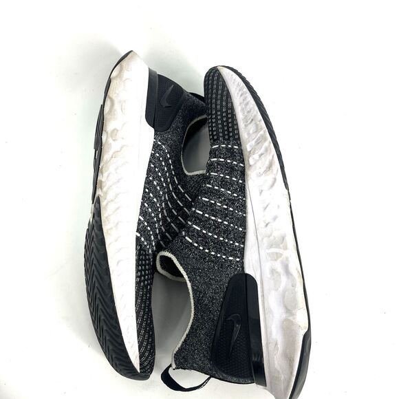 Nike Shoes Size 10.5 Mens Black White React Phantom Road Run Flyknit 2 Pull On - Picture 6 of 8